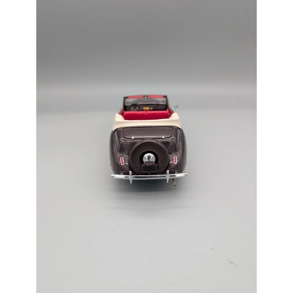 1941 Lincoln Continental Diecast Car 1/18 Scale‎ Franklin Mint Precision Model
